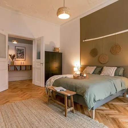 Small And Beautiful Apartamento